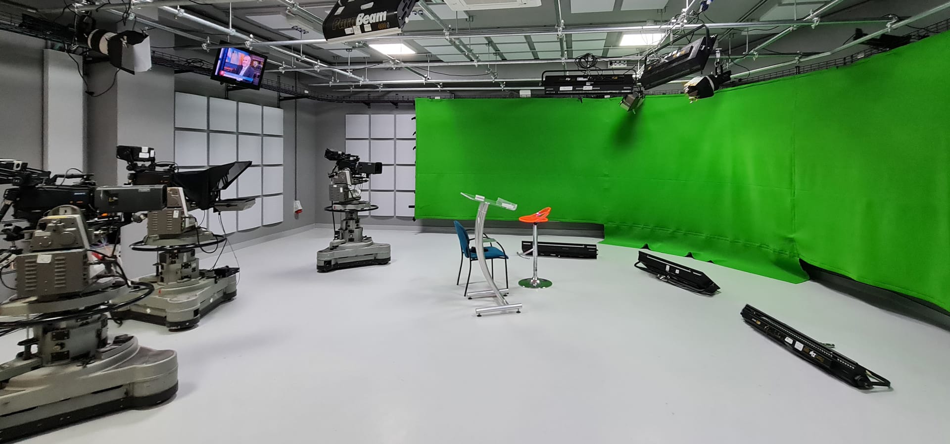 Studio 3 Green Screen